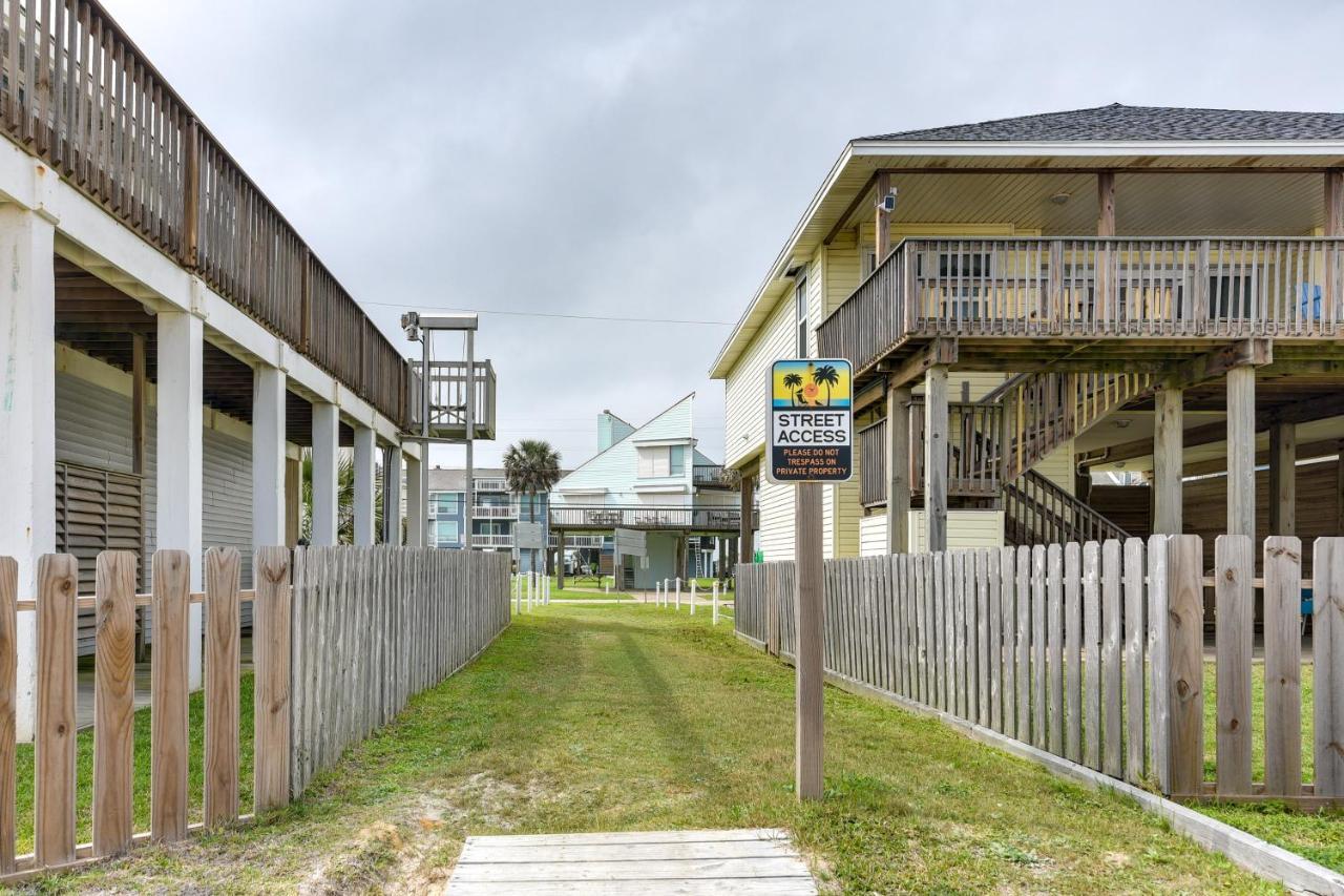 Galveston Townhome With Balconies Walk To Beach! Luaran gambar