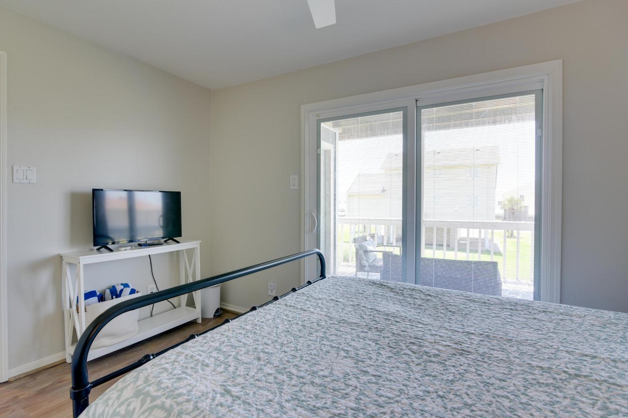 Galveston Townhome With Balconies Walk To Beach! Luaran gambar