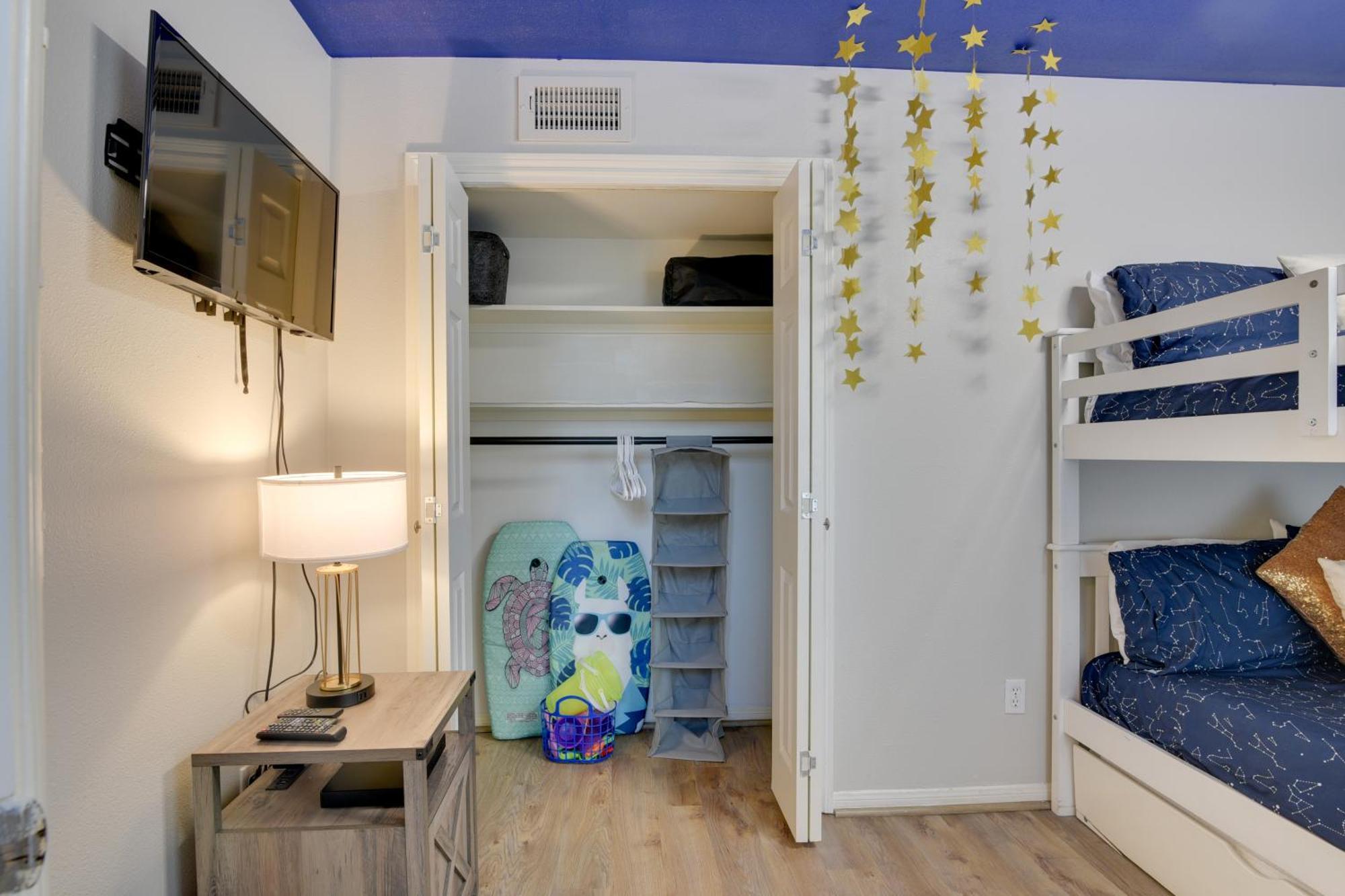 Galveston Townhome With Balconies Walk To Beach! Luaran gambar