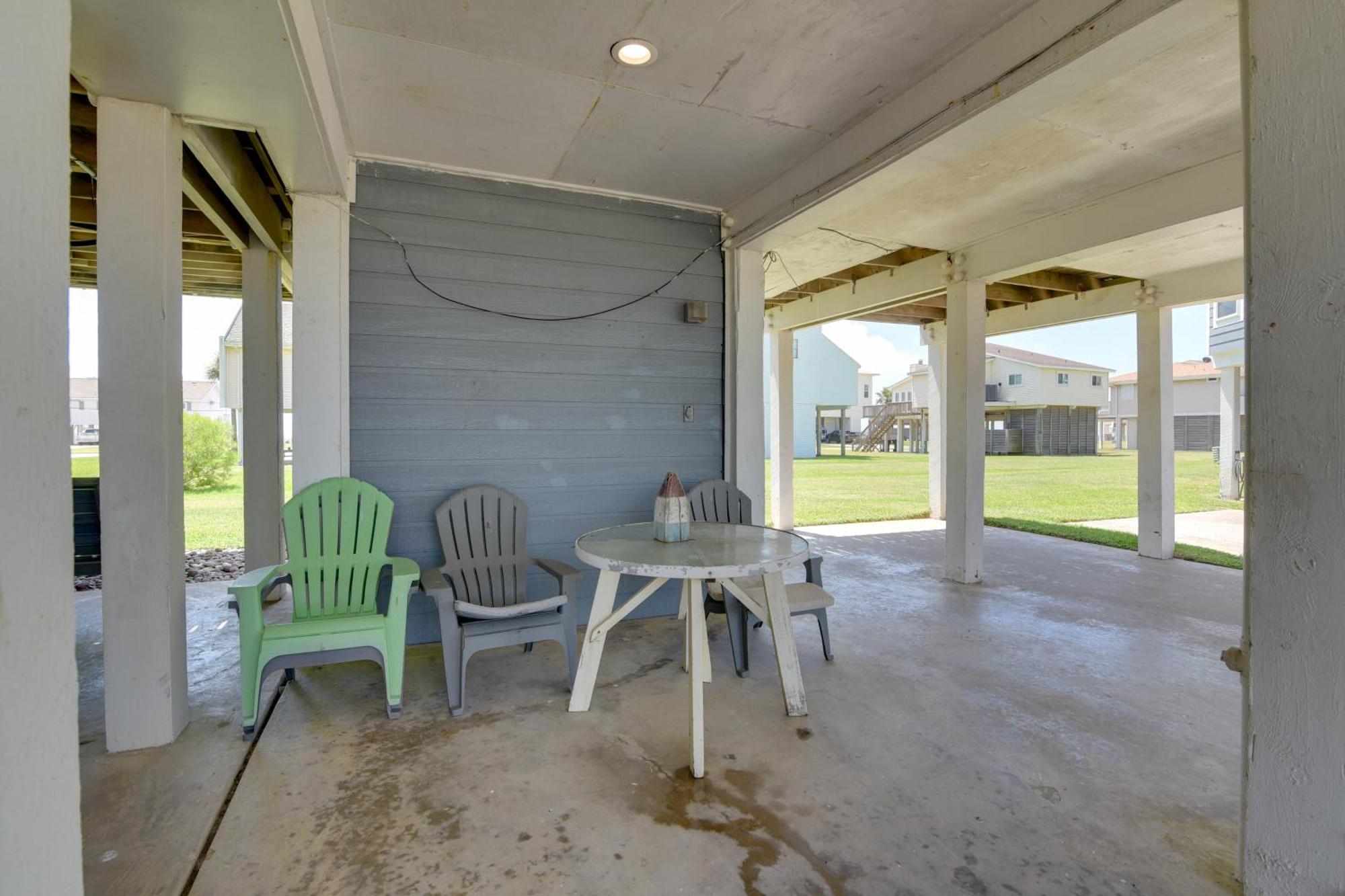 Galveston Townhome With Balconies Walk To Beach! Luaran gambar