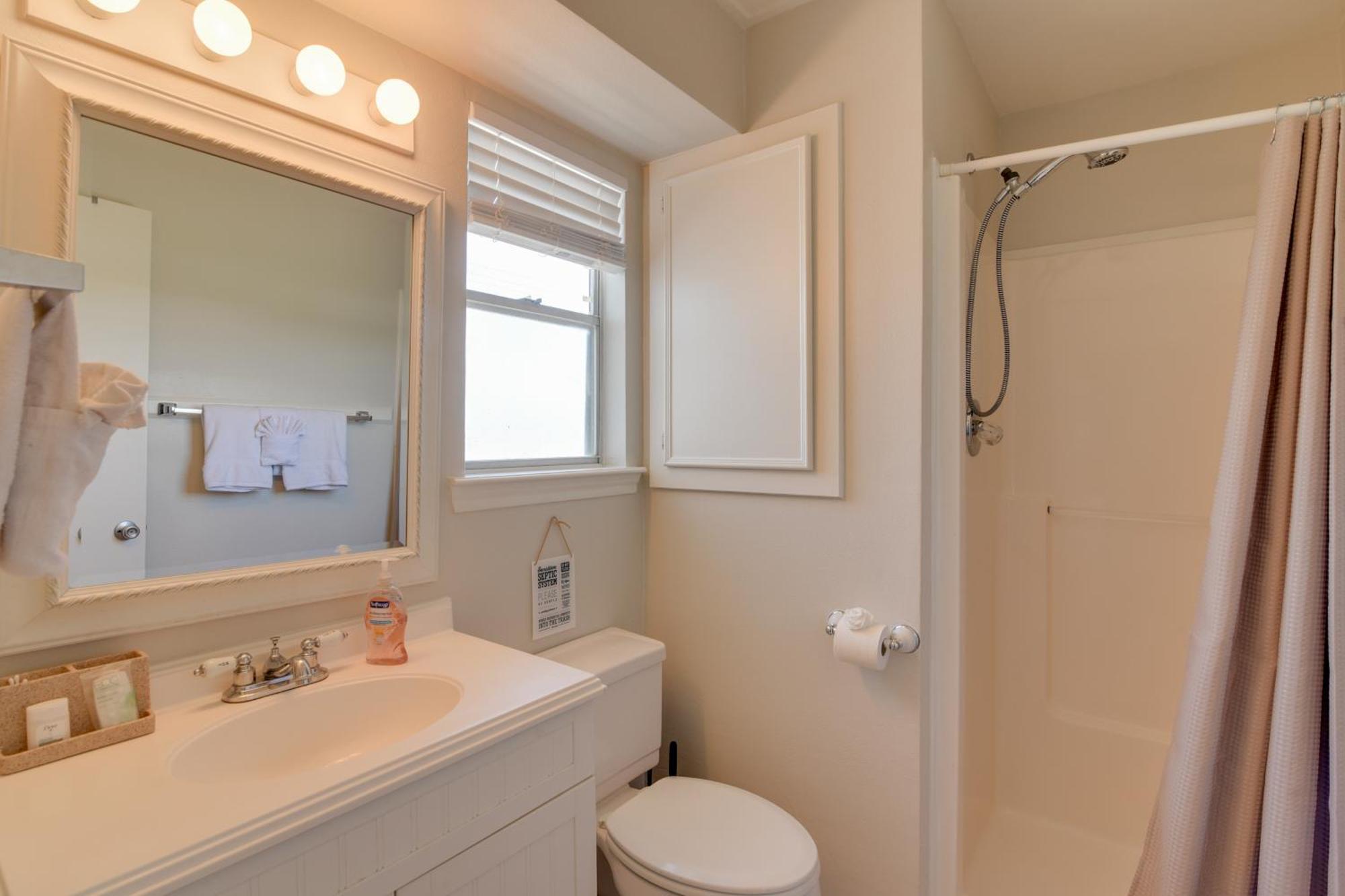 Galveston Townhome With Balconies Walk To Beach! Luaran gambar