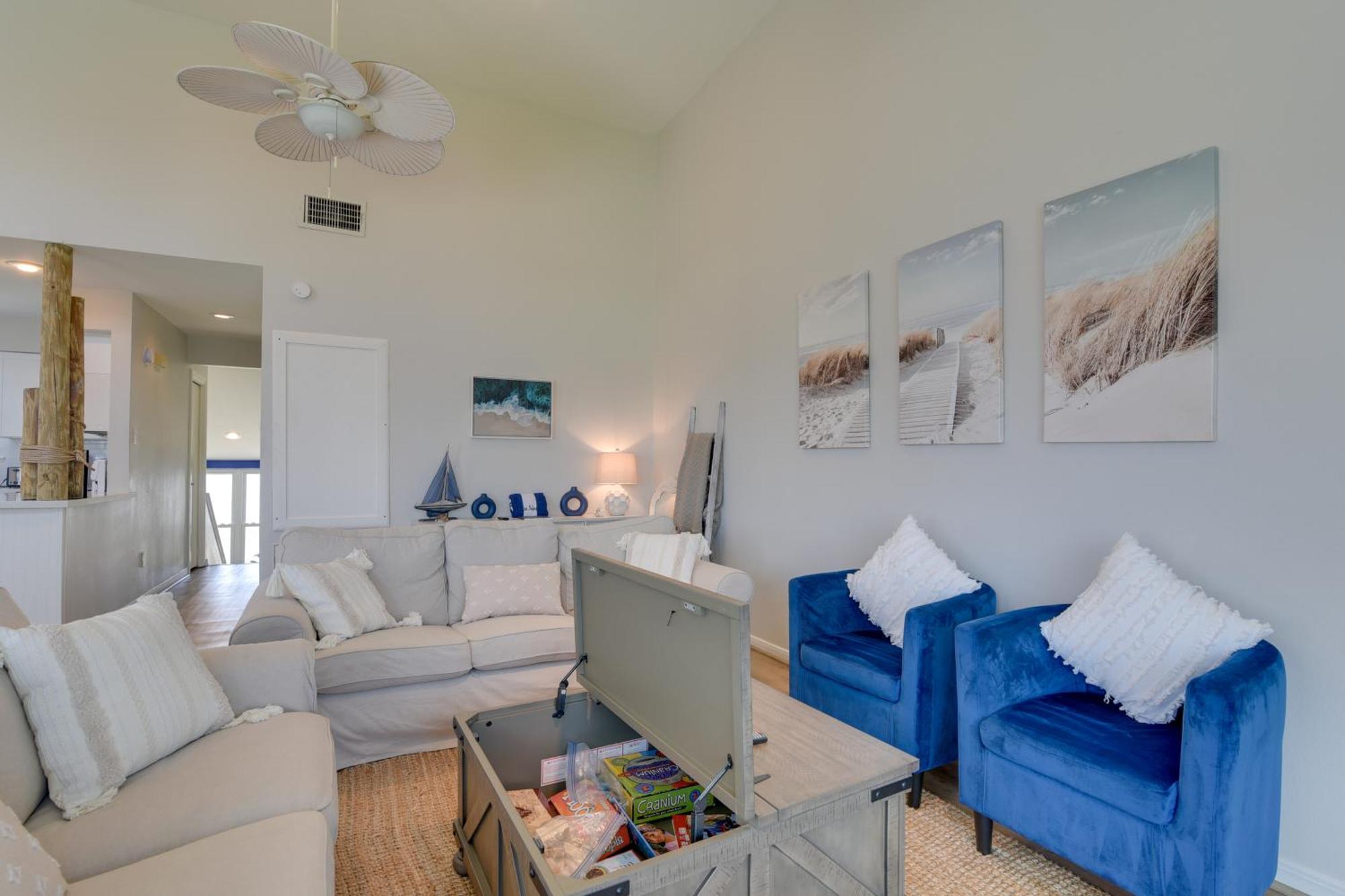 Galveston Townhome With Balconies Walk To Beach! Luaran gambar
