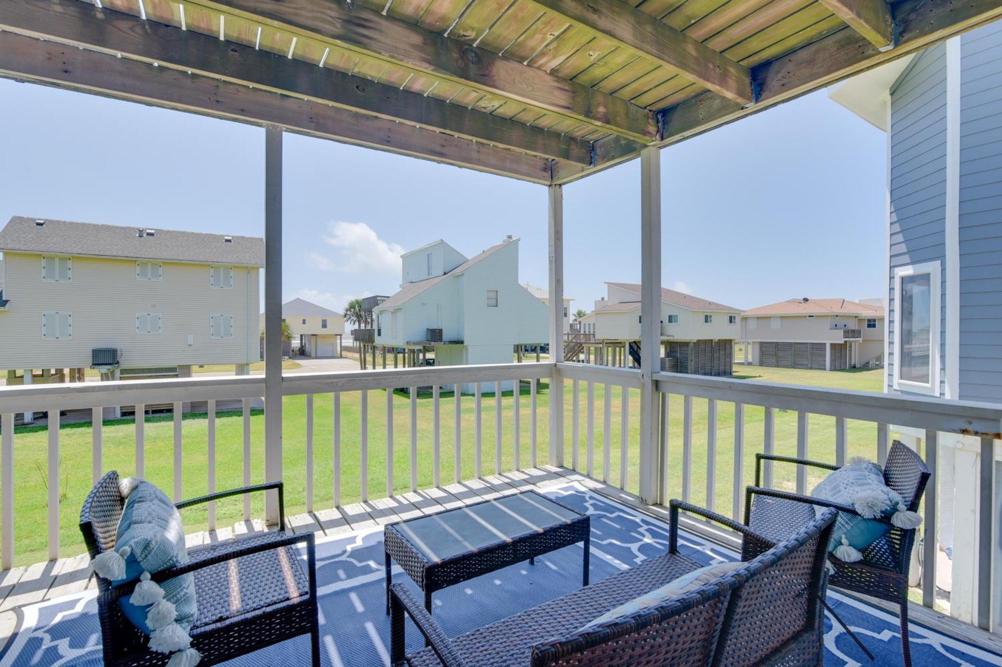 Galveston Townhome With Balconies Walk To Beach! Luaran gambar
